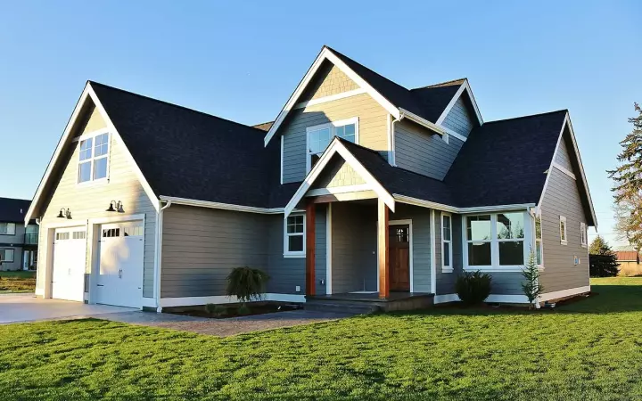 Craftsman house plans 20-138 - front exterior, 2,004 sq ft, 3 bed, 2 bath house plans | Monster House Plans