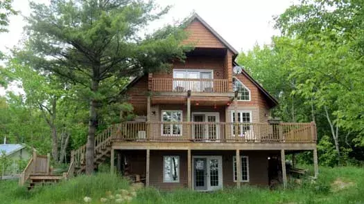Mountain Rustic house plans 26-133 - front exterior, 1,738 sq ft, 3 bed, 2 bath house plans | Monster House Plans