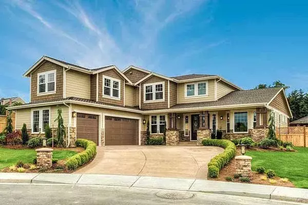 Craftsman house plans 36-127 - front exterior, 3,618 sq ft, 4 bed, 2 bath house plans | Monster House Plans