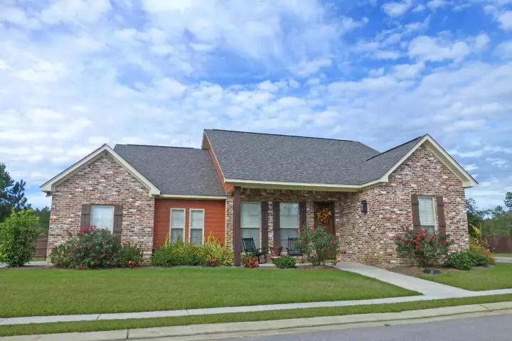 Traditional house plans 50-301 - front exterior, 1,600 sq ft, 3 bed, 2 bath house plans | Monster House Plans