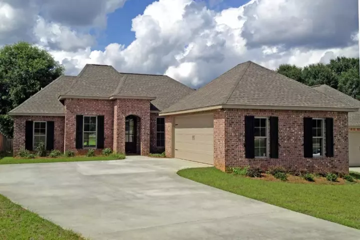 Southern house plans 50-305 - front exterior, 1,694 sq ft, 3 bed, 2 bath house plans | Monster House Plans