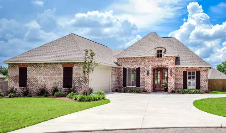 French Country house plans 50-333 - front exterior, 1,945 sq ft, 3 bed, 2 bath house plans | Monster House Plans