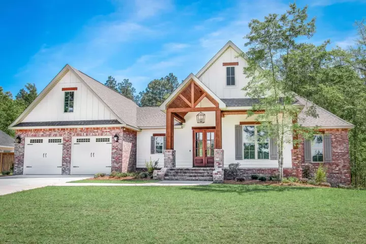 Country house plans 50-388 - front exterior, 2,281 sq ft, 4 bed, 2 bath house plans | Monster House Plans