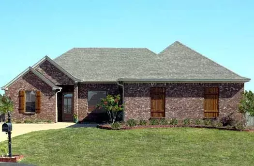 Traditional house plans 56-132 - front exterior, 2,014 sq ft, 3 bed, 2 bath house plans | Monster House Plans