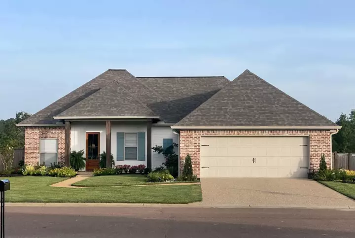 Traditional house plans 56-252 - front exterior, 1,946 sq ft, 3 bed, 2 bath house plans | Monster House Plans