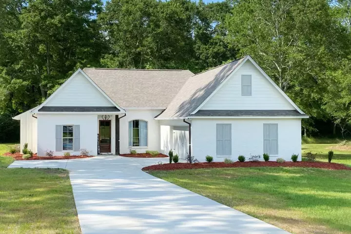 Traditional house plans 56-267 - front exterior, 1,967 sq ft, 4 bed, 2 bath house plans | Monster House Plans