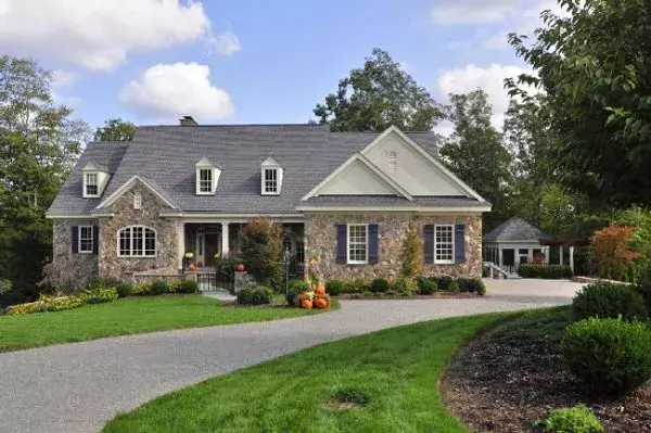 Traditional house plans 57-229 - front exterior, 2,818 sq ft, 5 bed, 5 bath house plans | Monster House Plans