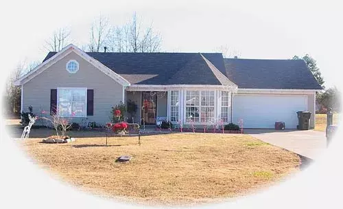 Traditional house plans 6-1324 - front exterior, 1,212 sq ft, 3 bed, 2 bath house plans | Monster House Plans