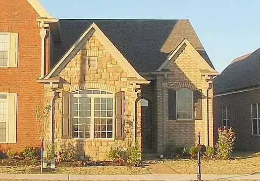 European house plans 6-1637 - front exterior, 1,767 sq ft, 2 bed, 3 bath house plans | Monster House Plans