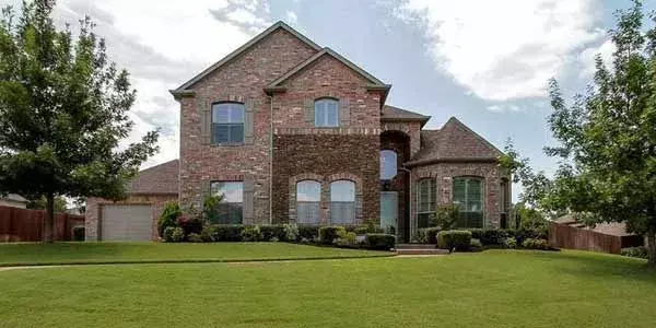 Traditional house plans 63-262 - front exterior, 2,566 sq ft, 3 bed, 2 bath house plans | Monster House Plans