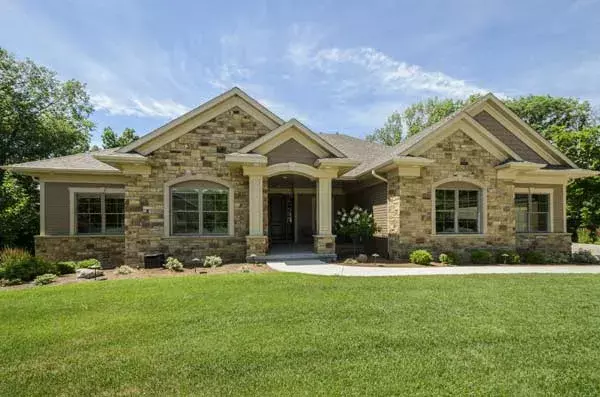 Traditional house plans 7-1365 - front exterior, 4,406 sq ft, 4 bed, 3 bath house plans | Monster House Plans
