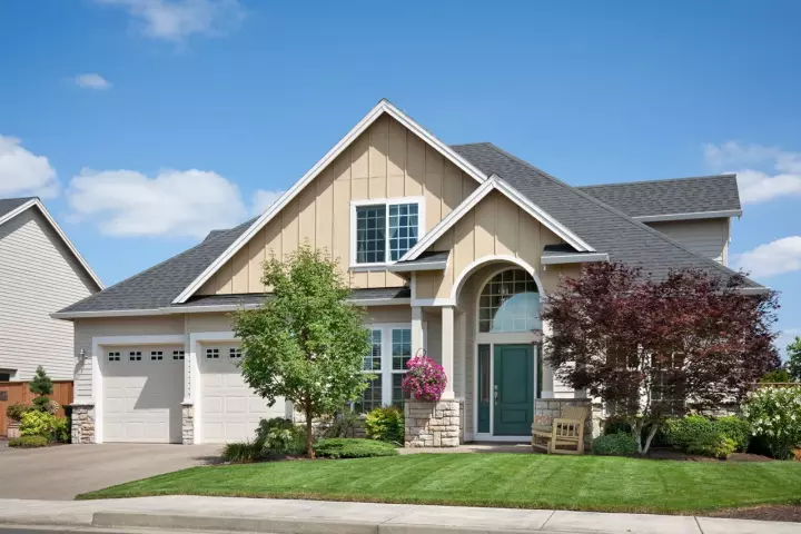 Traditional house plans 74-586 - front exterior, 2,265 sq ft, 4 bed, 2 bath house plans | Monster House Plans