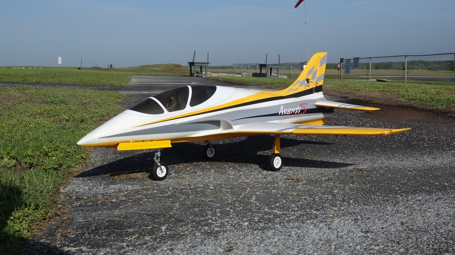 Freewing Avanti S 80mm EDF Ultimate Sport Jet ARF PLUS FJ21211K