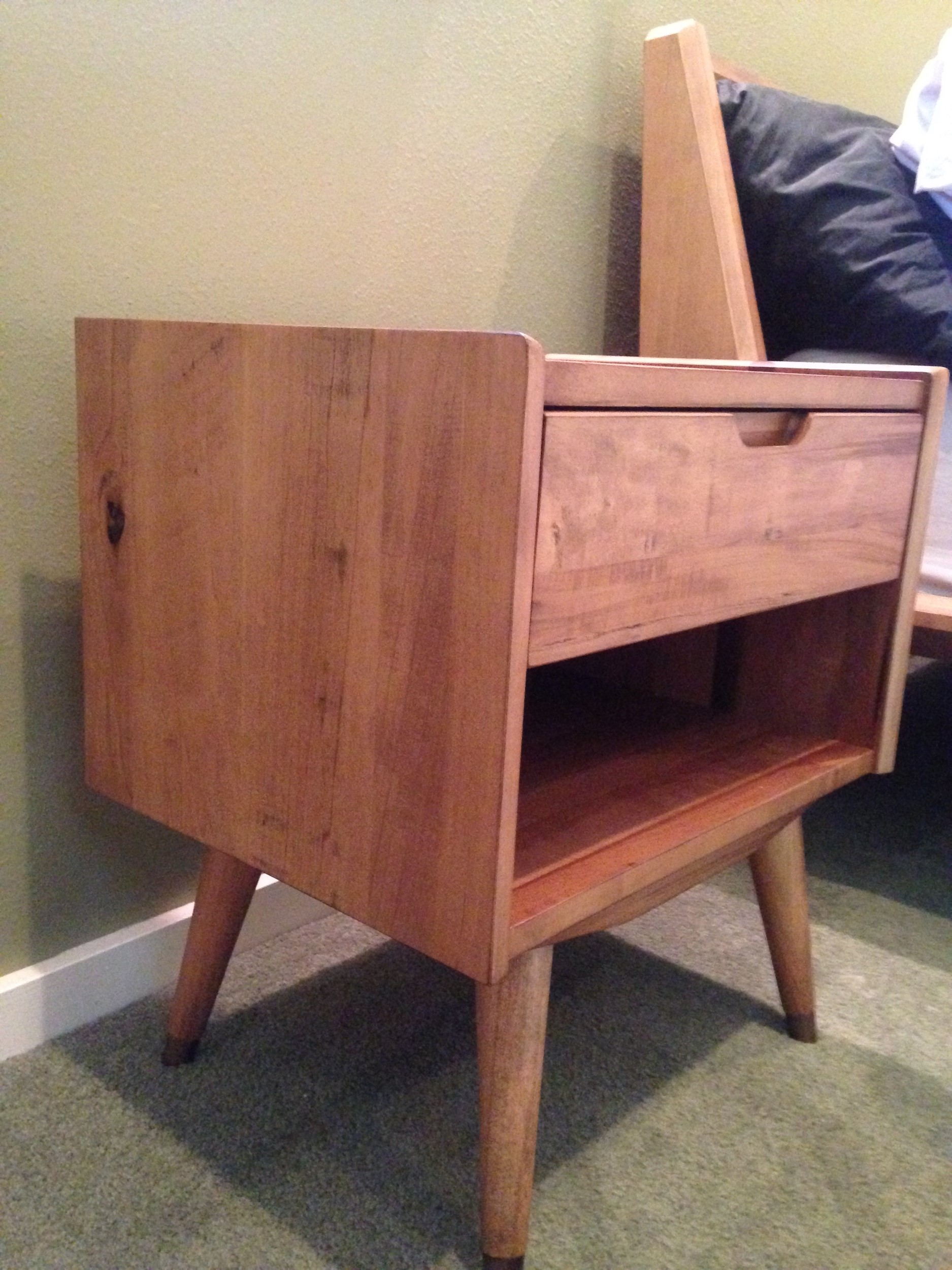 BOLIG NIGHTSTAND Scandis