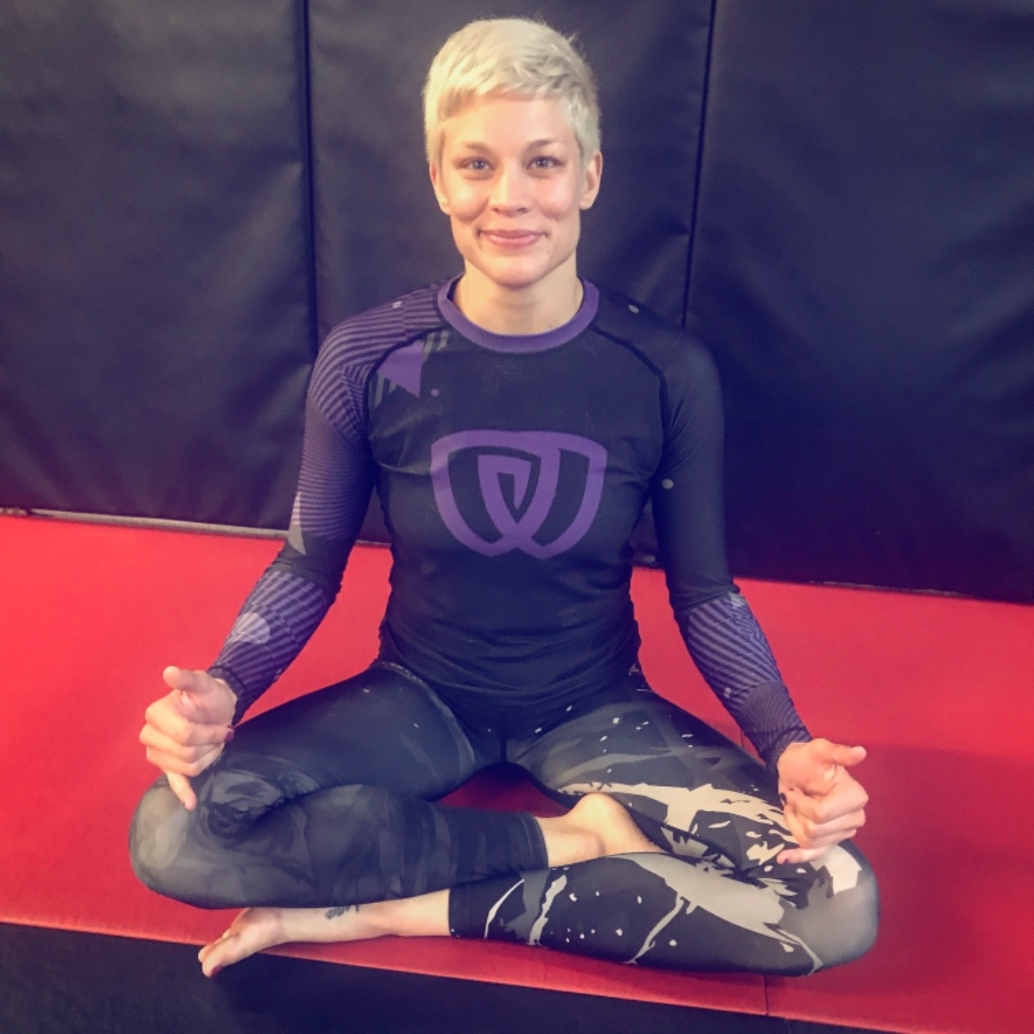 Country inn and suites downtown chattanooga Cool sexy rash guard bjj female victoria