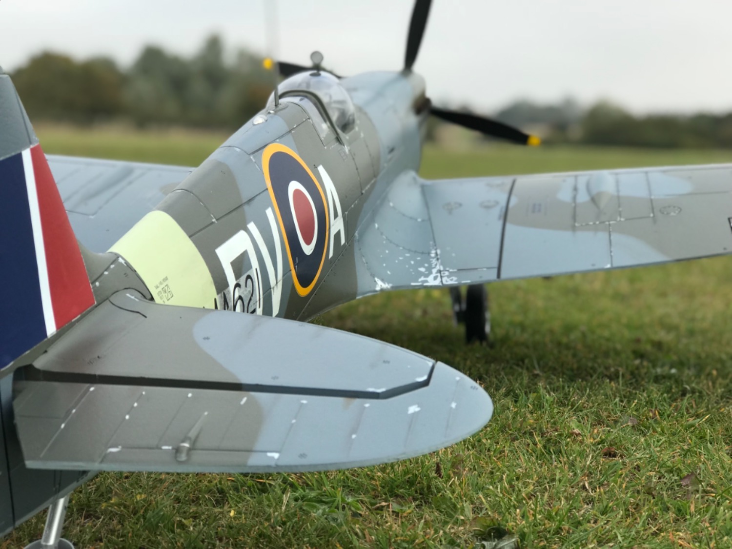 FlightLine RC Spitfire Mk.IX 1600mm (63") Wingspan PNP FLW303P