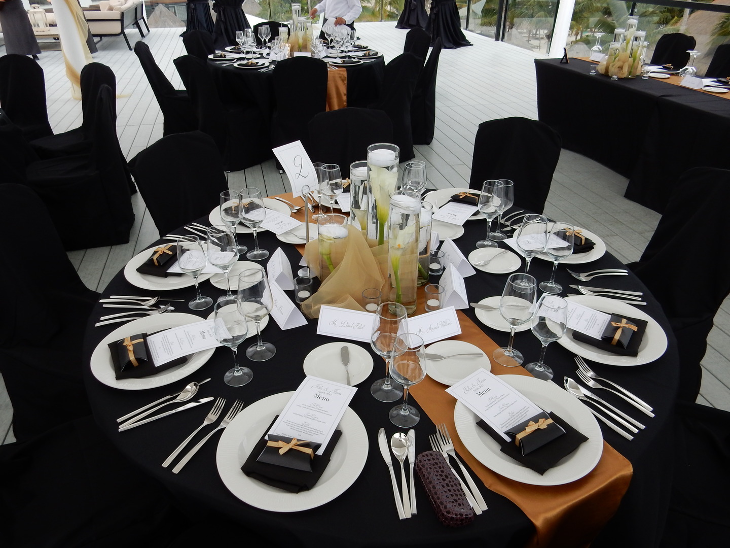 120" Polyester Round Tablecloth Black eFavorMart