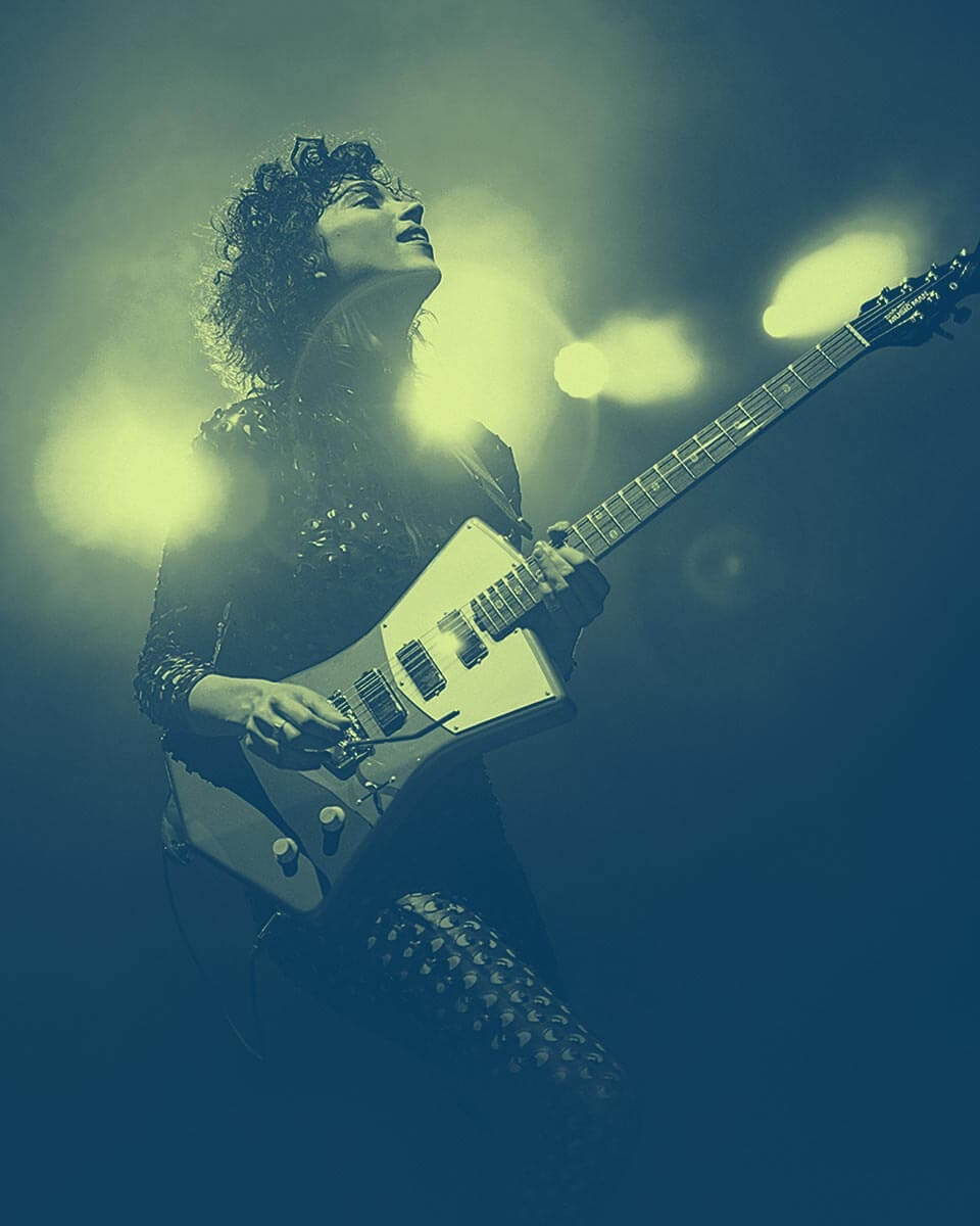 <span class="new-ips-style"><span style="font-size: 65%; padding-left: 10%;">ST.</span><br>VINCENT</span>