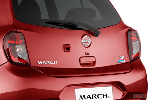 Nissan march чехлы