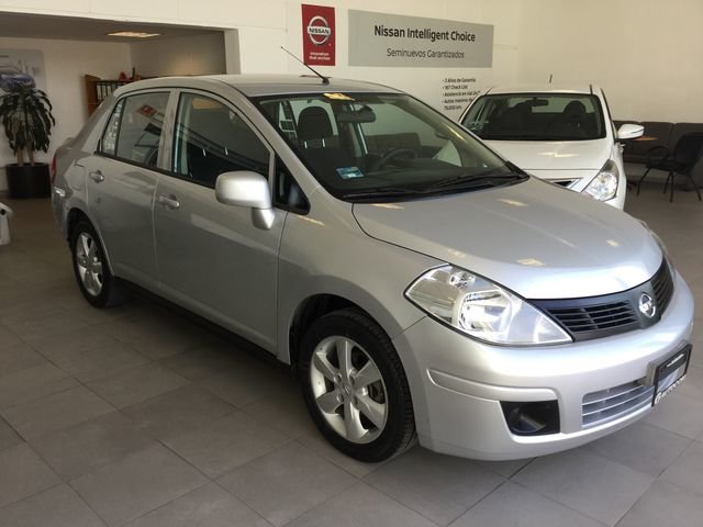 Nissan tiida 2014