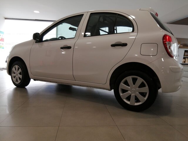 Nissan march 2019
