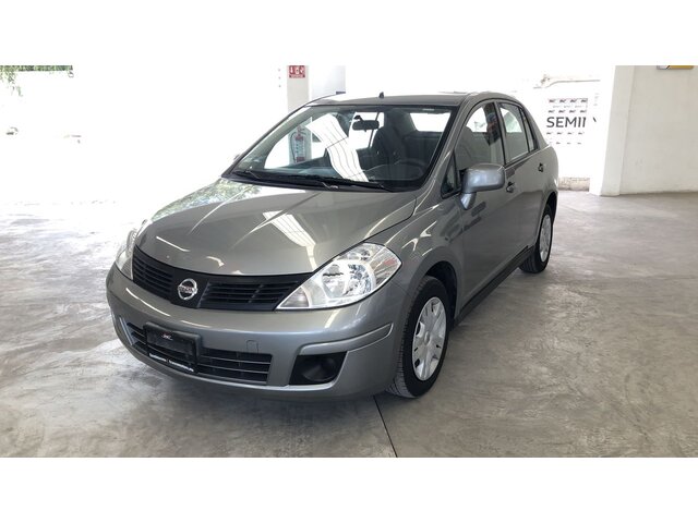 Nissan tiida 2018