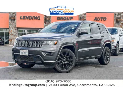 SEMINUEVOS JEEP Grand Cherokee at Lending Group Auto in Sacramento