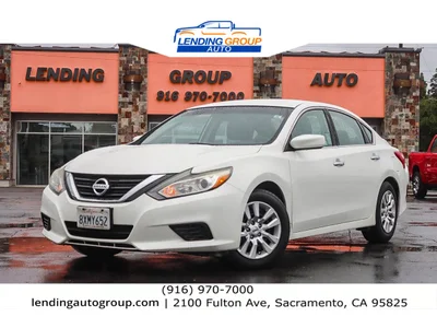 SEMINUEVOS NISSAN Altima at Lending Group Auto in Sacramento