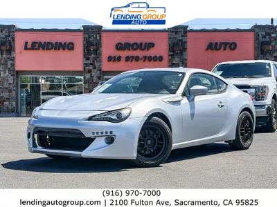 SEMINUEVOS TOYOTA 86 at Lending Group Auto in Sacramento