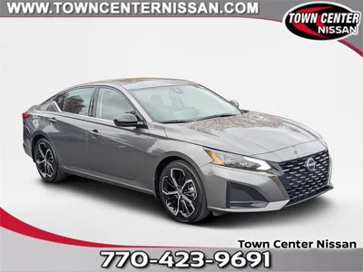 SEMINUEVOS NISSAN Altima at Kennesaw, in Town Center Nissan