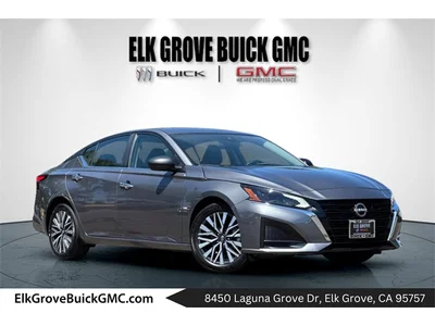 SEMINUEVOS NISSAN Altima at ELK GROVE in Elk Grove Buick GMC