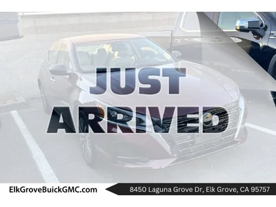 SEMINUEVOS NISSAN Altima at ELK GROVE in Elk Grove Buick GMC