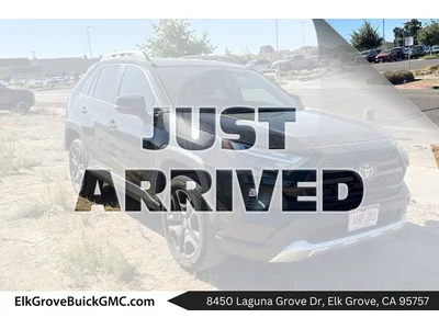 Voiture TOYOTA RAV4 at ELK GROVE in Elk Grove Buick GMC