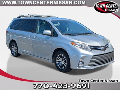 SEMINUEVOS TOYOTA Sienna at Kennesaw, in Town Center Nissan