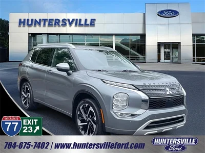 SEMINUEVOS MITSUBISHI Outlander a Huntersville en Huntersville Ford