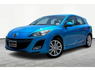 SEMINUEVOS MAZDA Mazda3 a Tustin    en TUSTIN MAZDA
