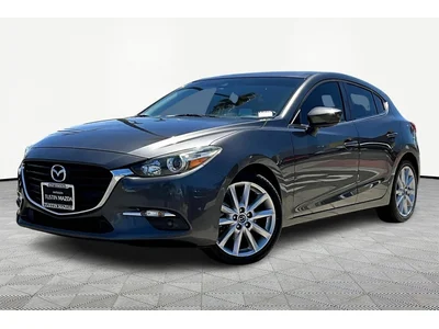 SEMINUEVOS MAZDA Mazda3 a Tustin    en TUSTIN MAZDA