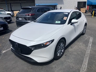 SEMINUEVOS MAZDA Mazda3 a Huntington Beach en Huntington Beach Mazda