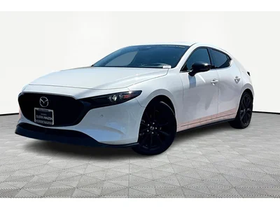SEMINUEVOS MAZDA Mazda3 a Tustin    en TUSTIN MAZDA