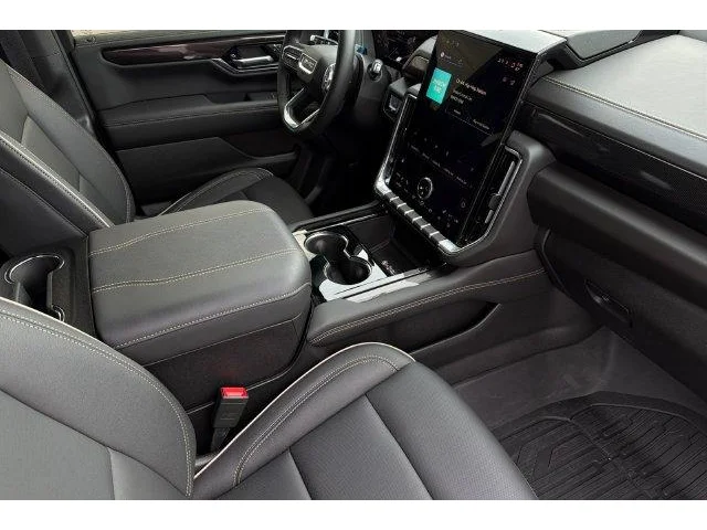 Nuevos GMC YUKON à Estados chez autogozo