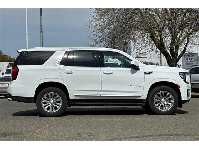 Nuevos GMC YUKON à ELK GROVE chez Elk Grove Buick GMC