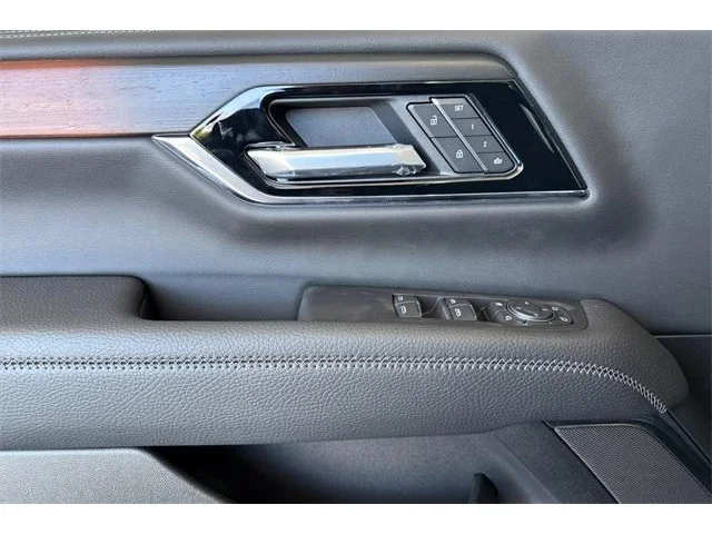 Nuevos GMC YUKON à ELK GROVE chez Elk Grove Buick GMC