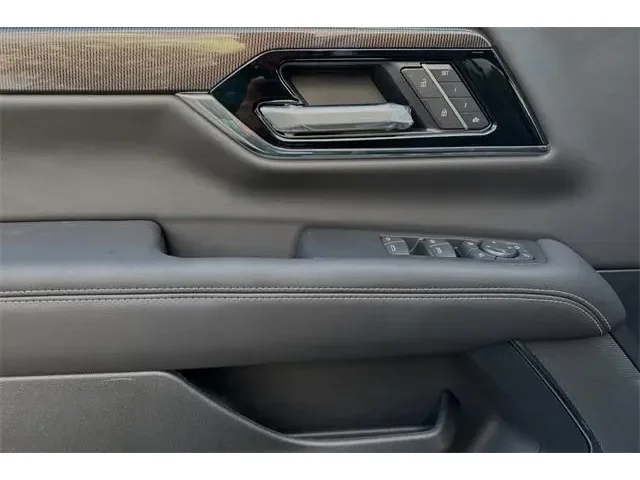 Nuevos GMC YUKON XL à ELK GROVE chez Elk Grove Buick GMC