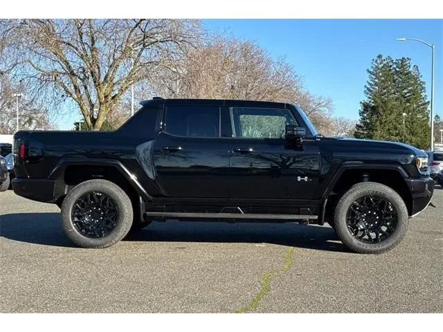 Nuevos GMC HUMMER EV PICKUP à ELK GROVE chez Elk Grove Buick GMC