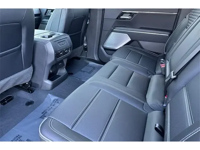 Nuevos GMC SIERRA EV à ELK GROVE chez Elk Grove Buick GMC