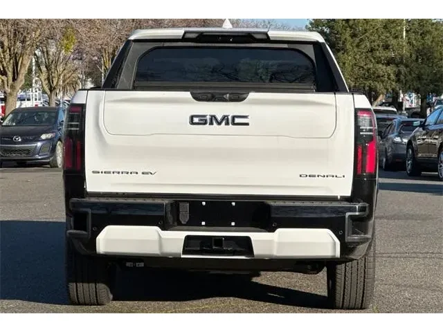 Nuevos GMC SIERRA EV à ELK GROVE chez Elk Grove Buick GMC