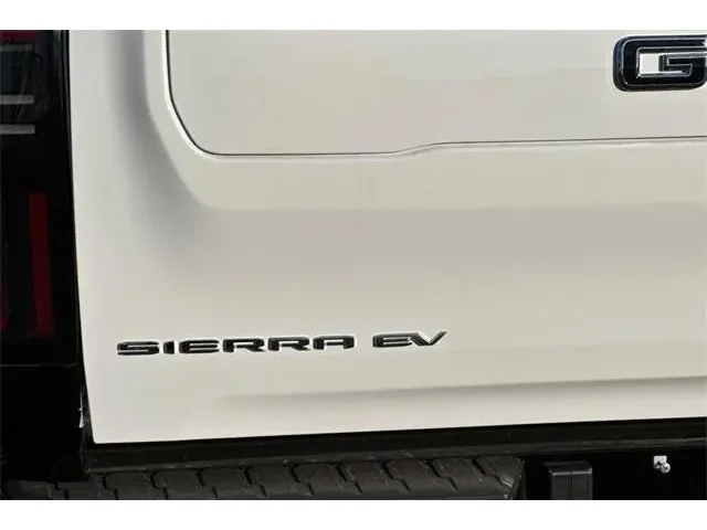Nuevos GMC SIERRA EV à ELK GROVE chez Elk Grove Buick GMC