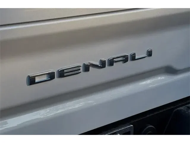Nuevos GMC SIERRA 2500 HD à ELK GROVE chez Elk Grove Buick GMC