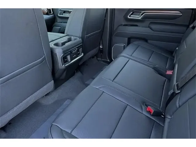 Nuevos GMC SIERRA 2500 HD à ELK GROVE chez Elk Grove Buick GMC