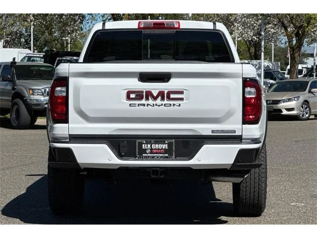 Nuevos GMC CANYON à ELK GROVE chez Elk Grove Buick GMC